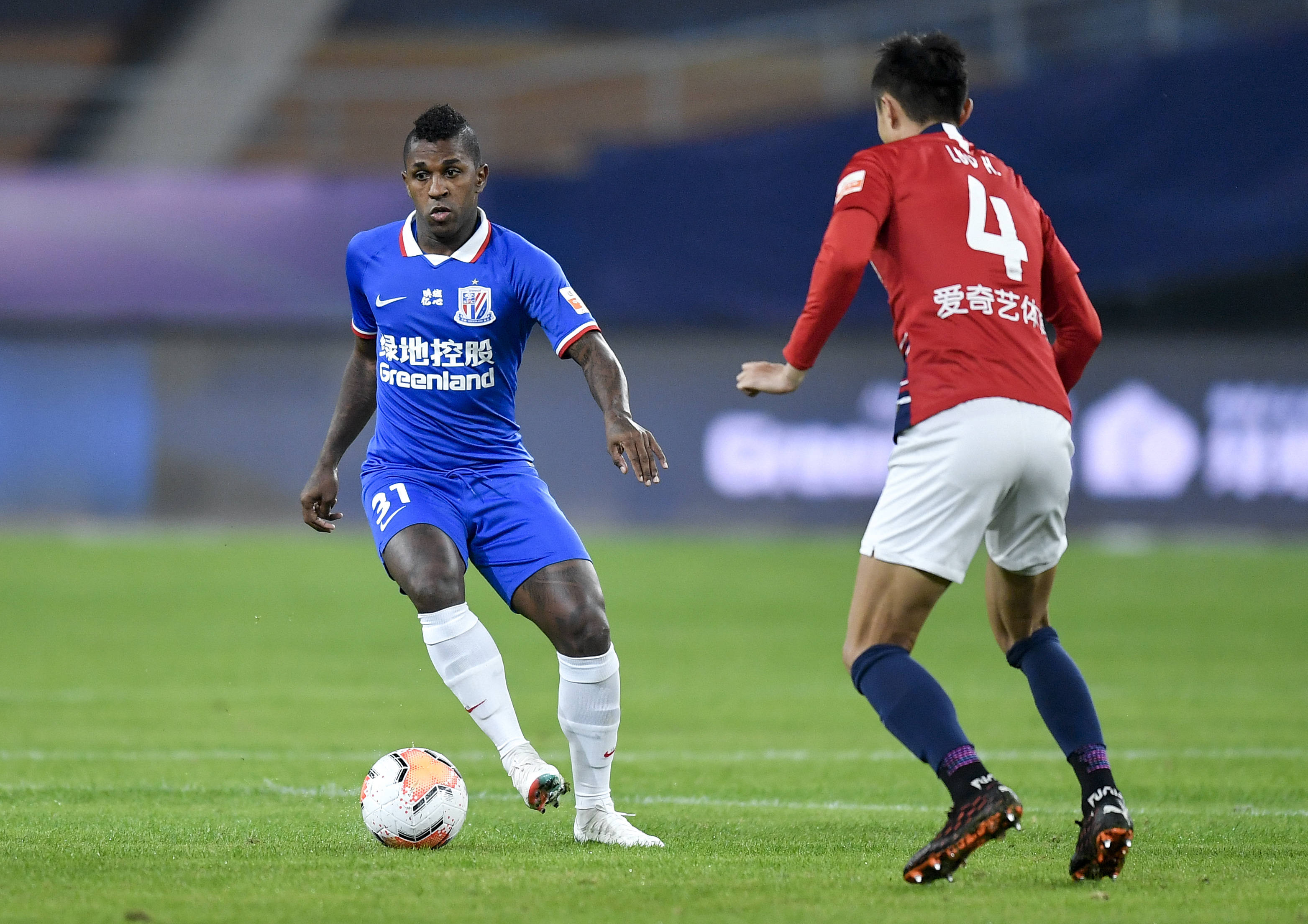 火爆，辽超总决赛大连队vs本溪队共有55678名观众观战（辽超总决赛热度爆表：大连战本溪，55678名球迷到场见证）